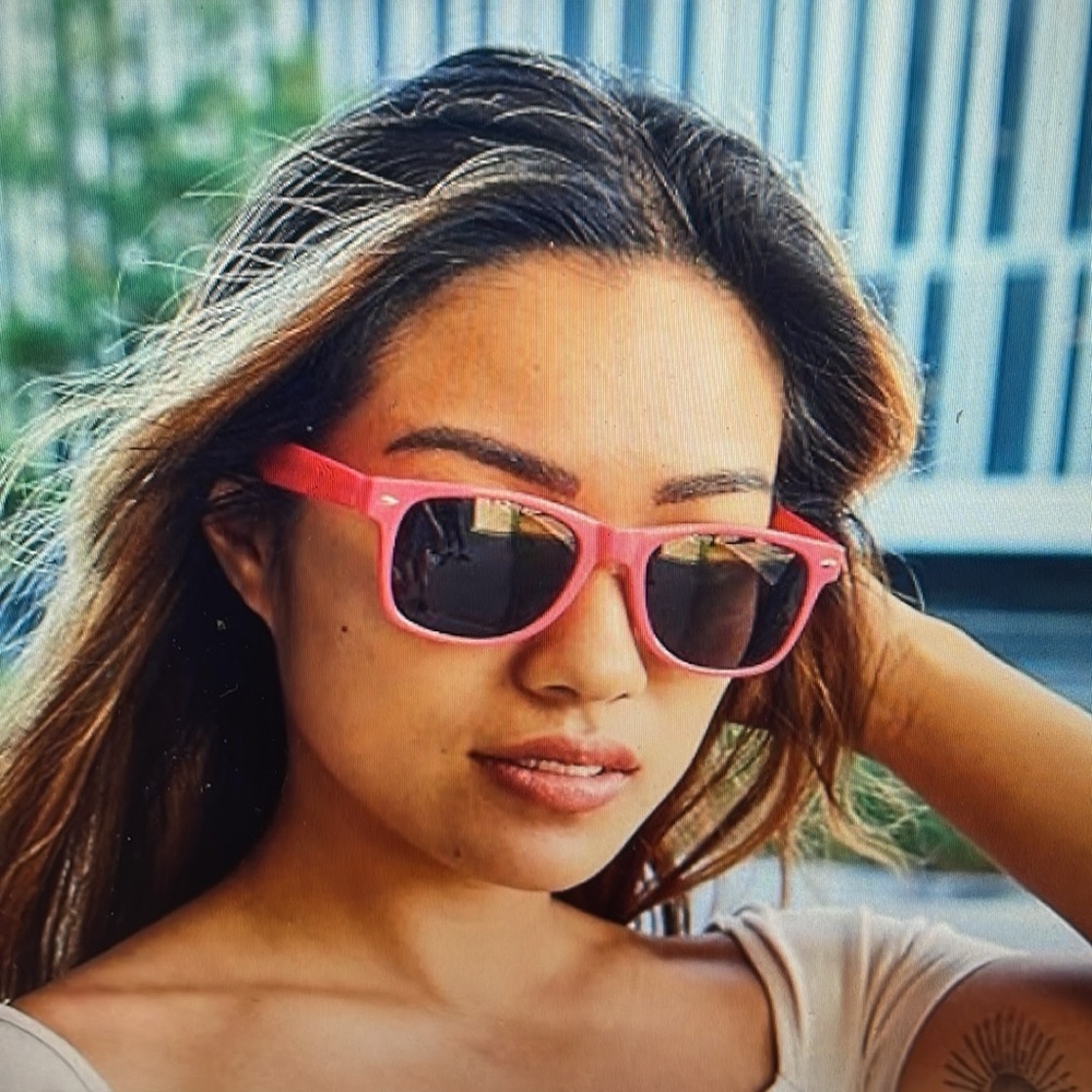 Owl pink Classic 80’s Dark Lens Sunglasses